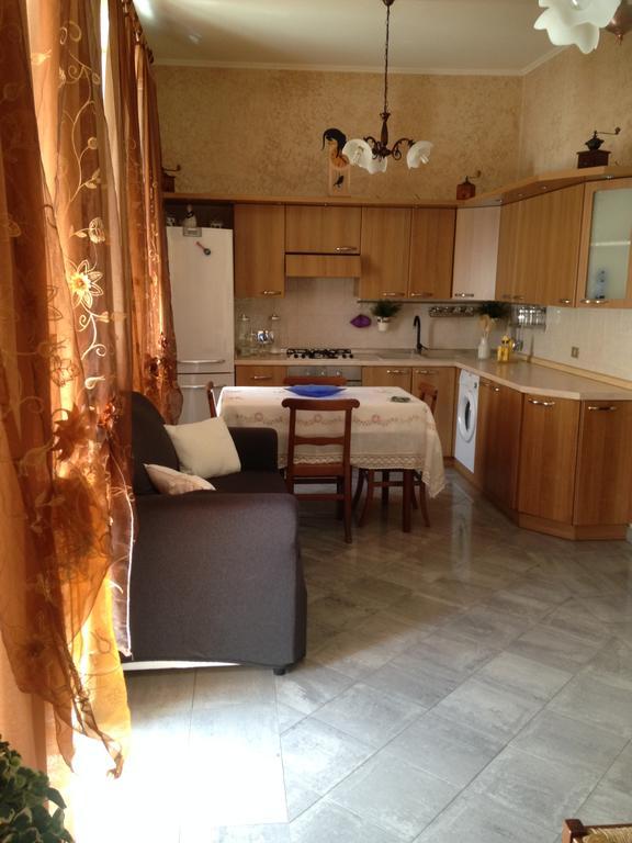 Casa Vacanza "Marina San Giuseppe" Lejlighed Ventimiglia Eksteriør billede