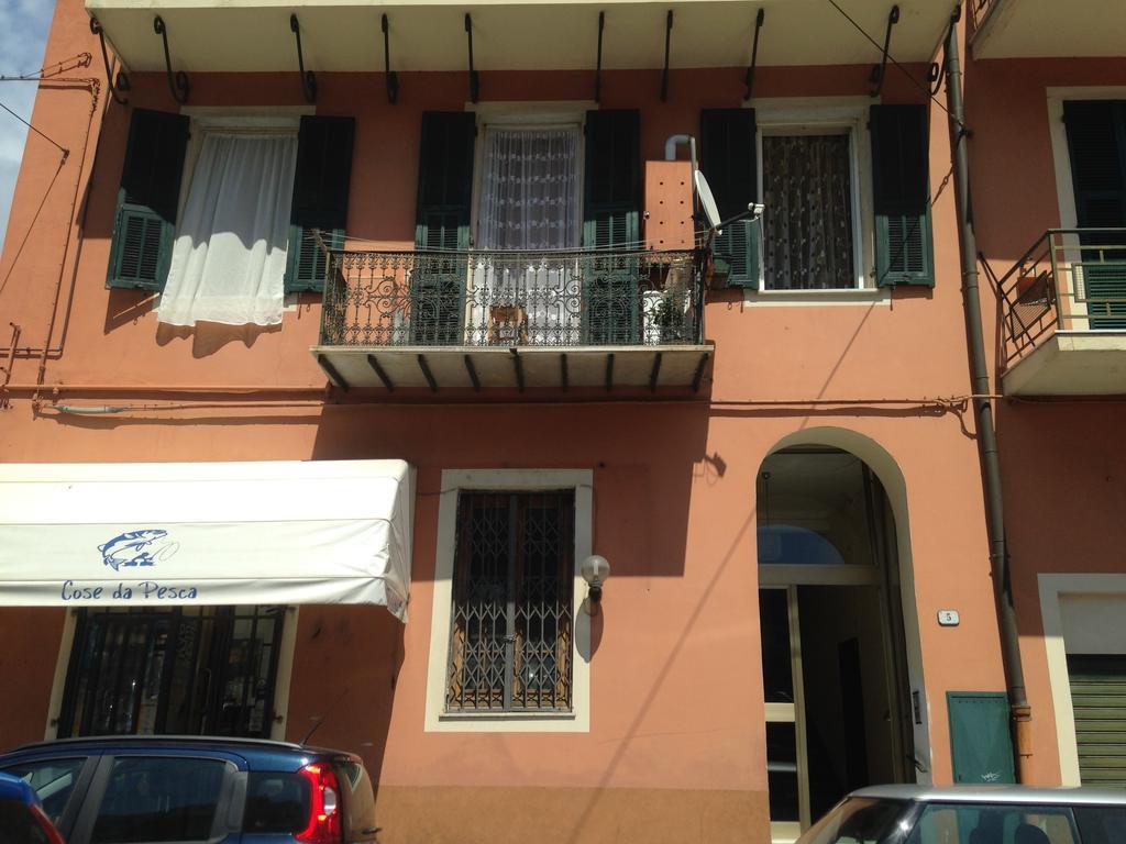 Casa Vacanza "Marina San Giuseppe" Lejlighed Ventimiglia Eksteriør billede